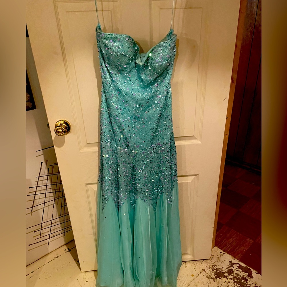 Prom dress Gown women’s strapless size 8